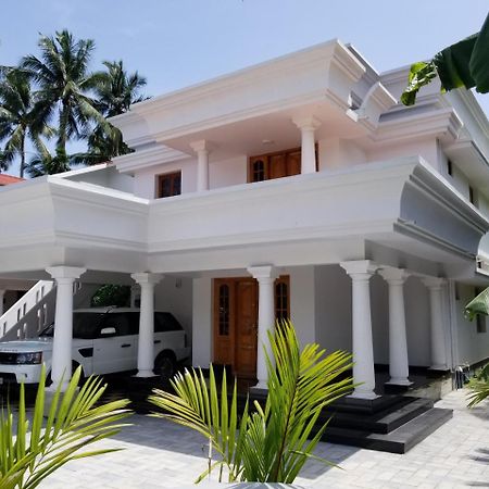 Luxury Villas Of Guruvayur Guruvāyūr Exterior foto